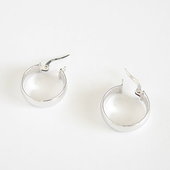 Real Solid 10K White Gold Thick Hoop Earrings Hypo Allergenic 19mm Stamped 10K - Picture 3 of 5